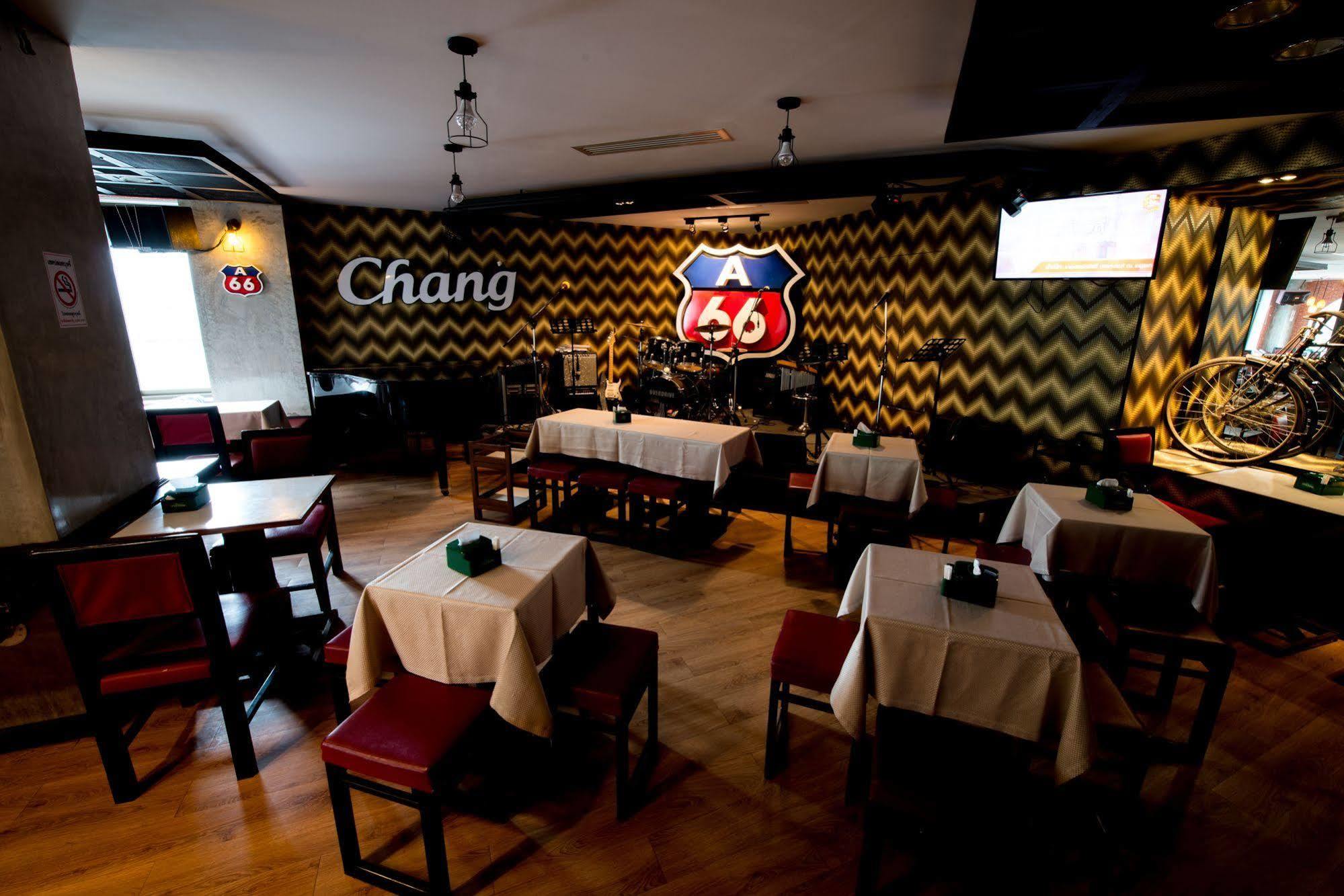 Phrae Nakara Hotel Extérieur photo