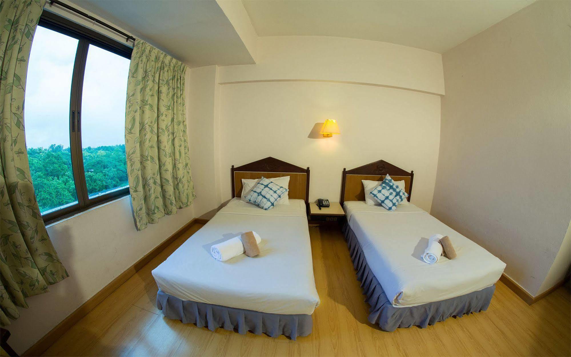 Phrae Nakara Hotel Extérieur photo